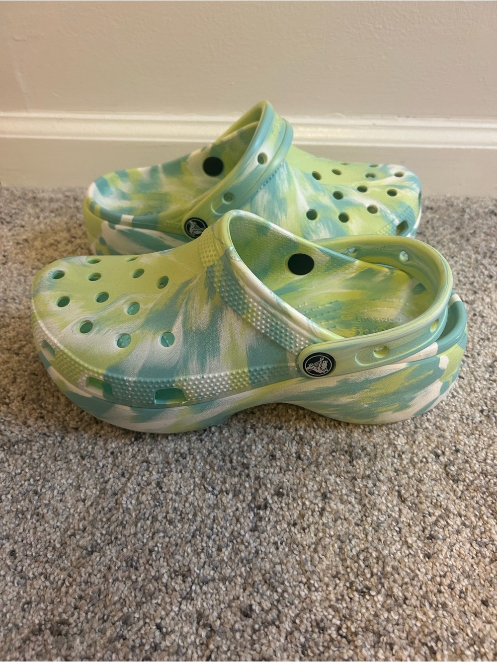 Crocs-Style Women’s Platform Tie-Dye Clog - Green/Blue